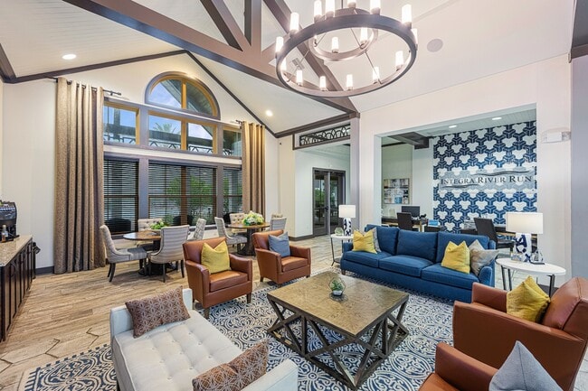 Foto del edificio - Integra River Run