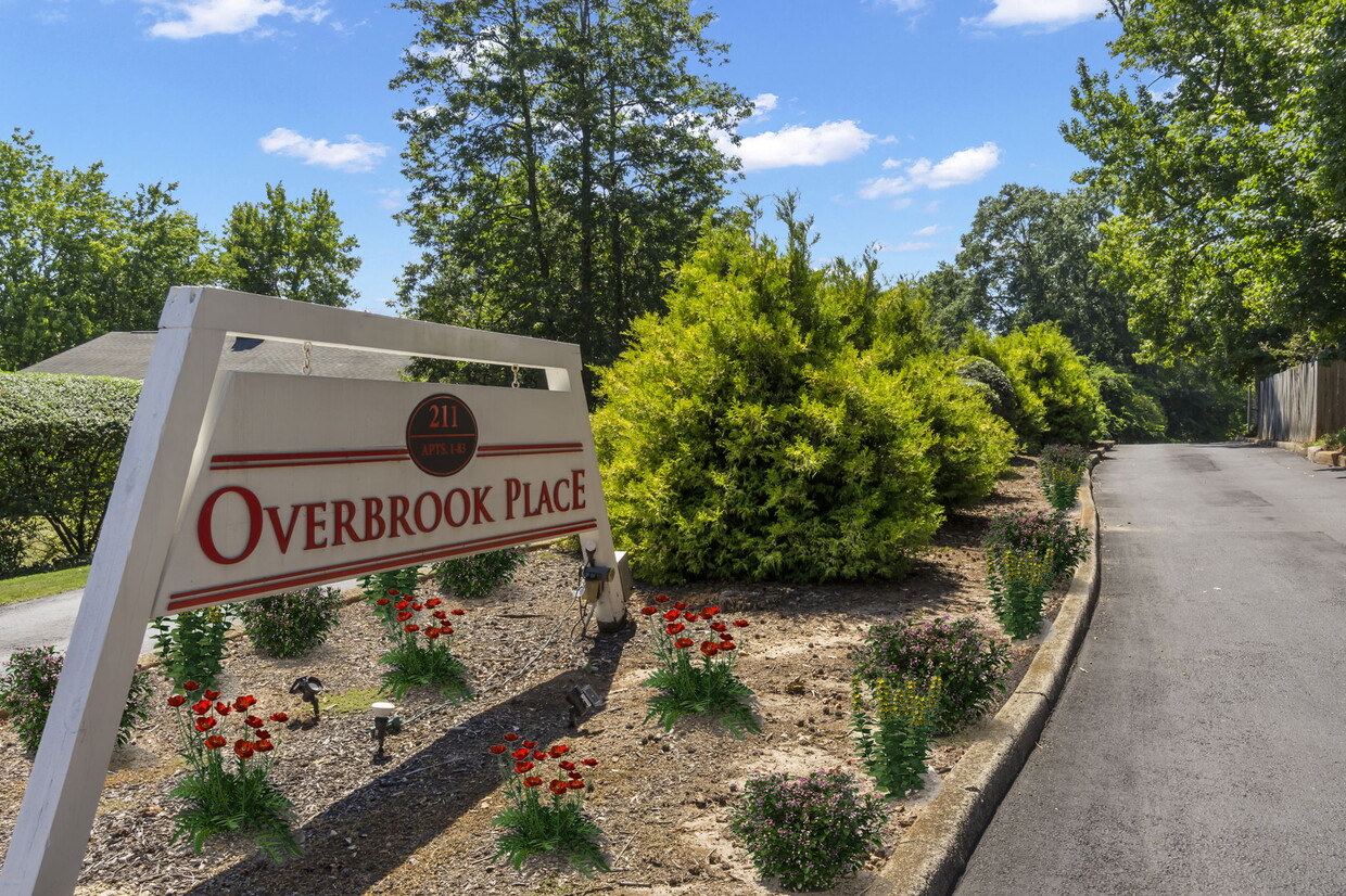 Foto principal - Overbrook Place Apartments