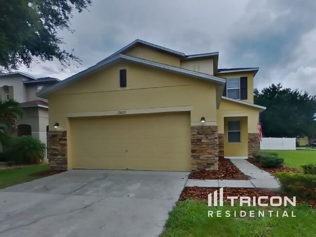 Building Photo - 19609 Timberbluff Dr