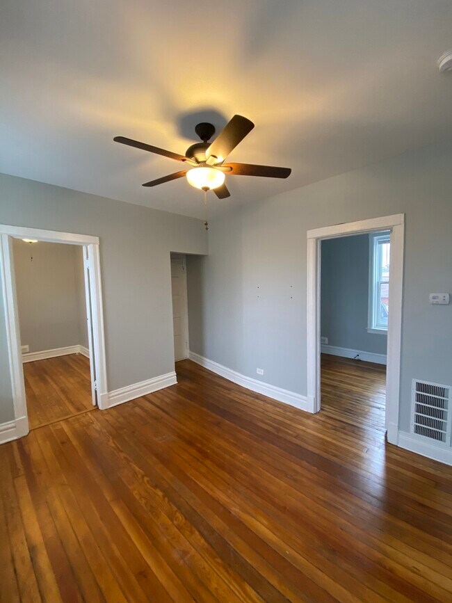 Building Photo - 2812 S Princeton Ave