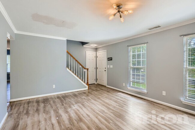 Building Photo - 149 Red Tip Ln