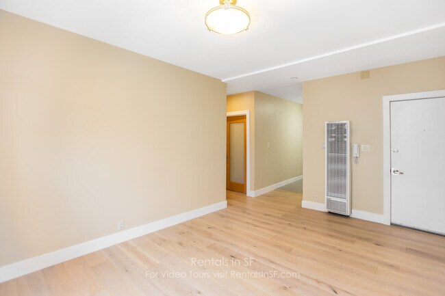 Building Photo - 214 Fair Oaks St