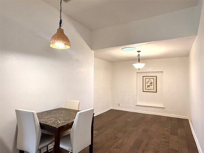 Foto del edificio - 13222 Pebblewalk Cir N