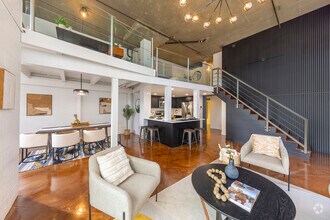 Building Photo - 436 Poli St
