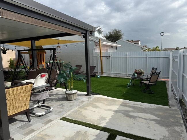 Foto del edificio - 1041 SW 111th Ave