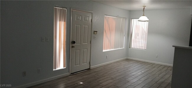 Building Photo - 5247 Caspian Springs Dr