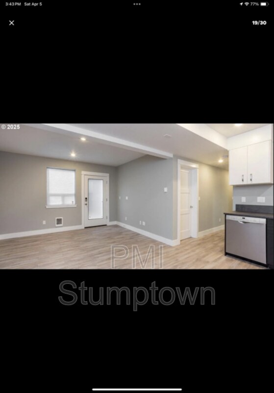 Foto del edificio - 5036 NE 12th Ave