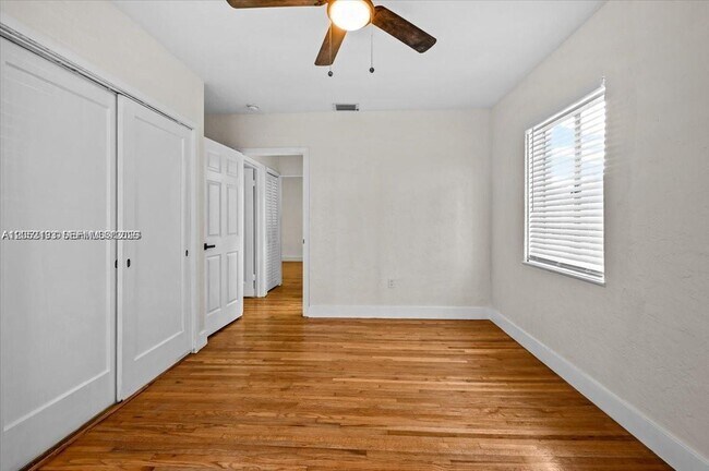 Foto del edificio - 3610 SW 3rd Ave