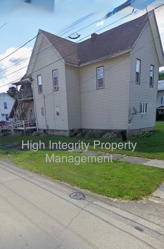 Building Photo - Property 013