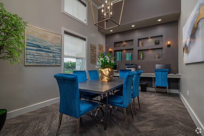 Clubhouse Meeting Room - Vantage at Helotes