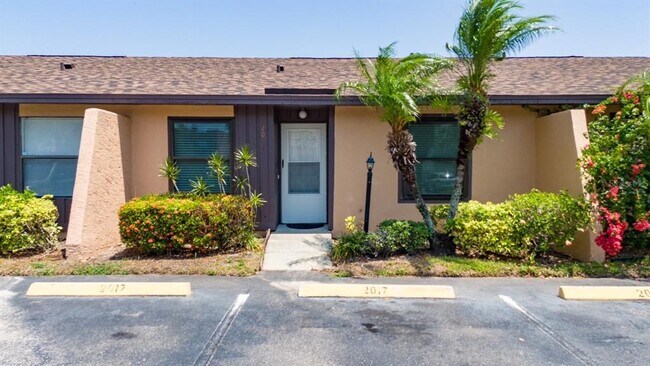 Building Photo - 2017 Caribbean Dr S