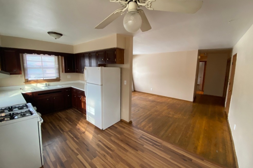 Foto principal - 4990 Harrison Ave