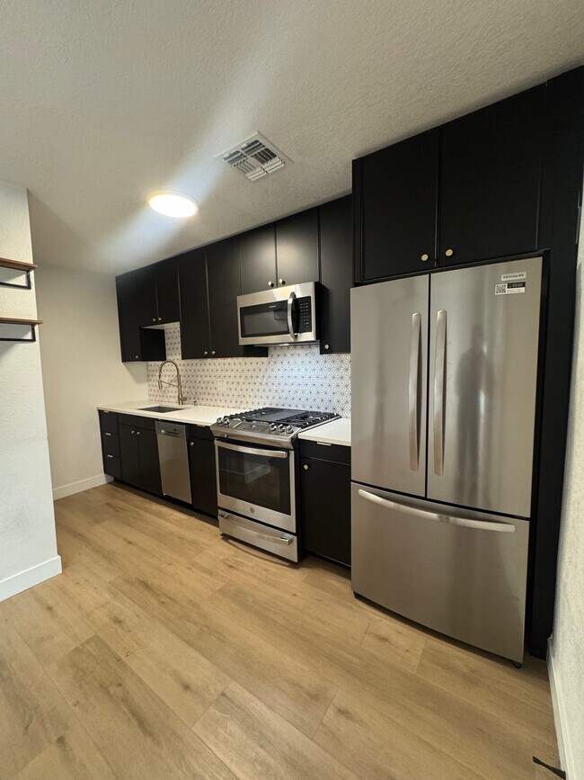 Foto del edificio - 1006 N 12th St