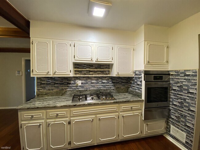 Building Photo - 5 br, 3 bath House - 4709 Tamworth Court