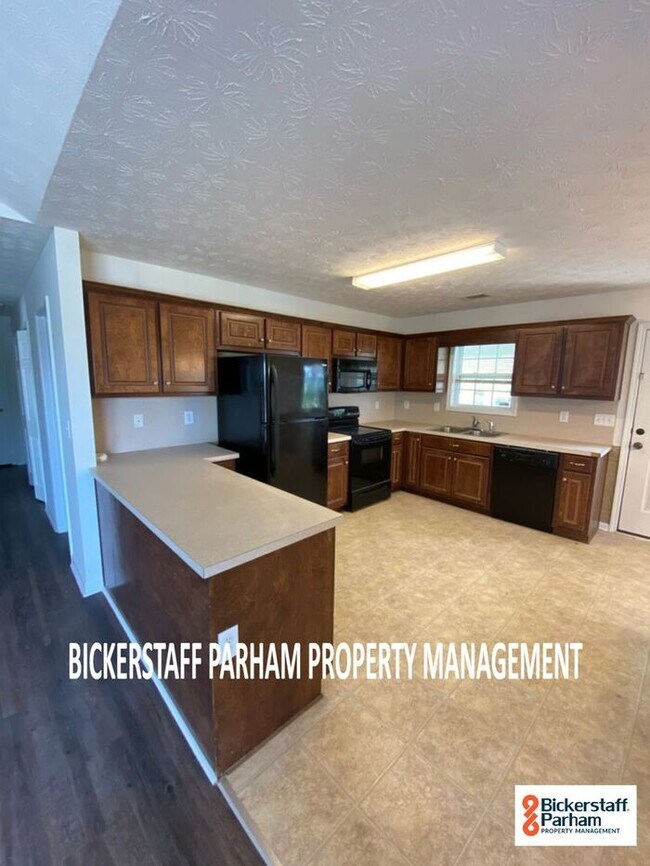 Building Photo - Summerwind Dr In Phenix City!