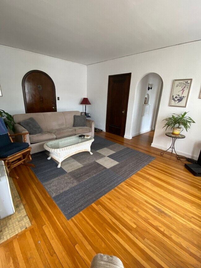 Foto del edificio - 2811 Xerxes Ave S