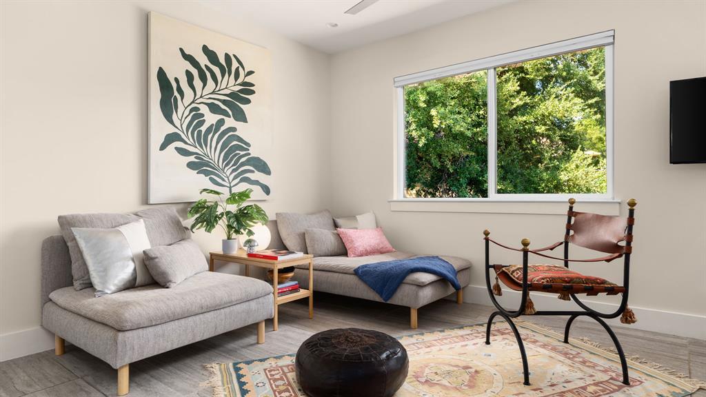 Primary Photo - 1208 Enfield Rd