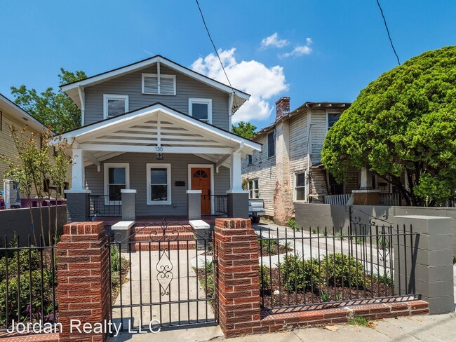 Building Photo - 3 br, 3.5 bath House - 130 Romney Street