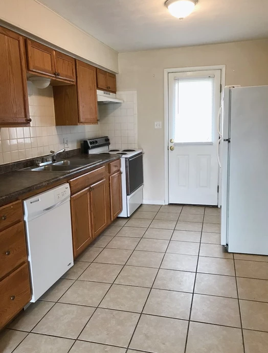 Foto principal - 840 E Madison St