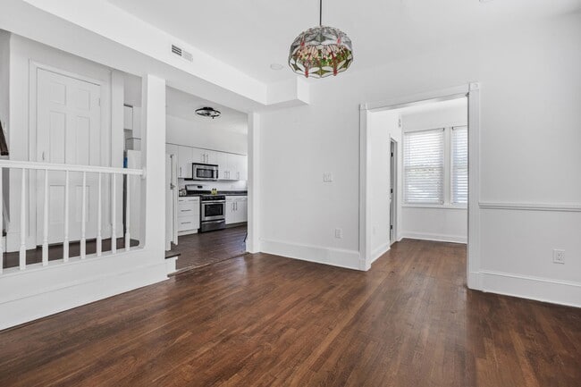 Building Photo - Stunning 4 BR/3 BA Single-Family Home in 1...
