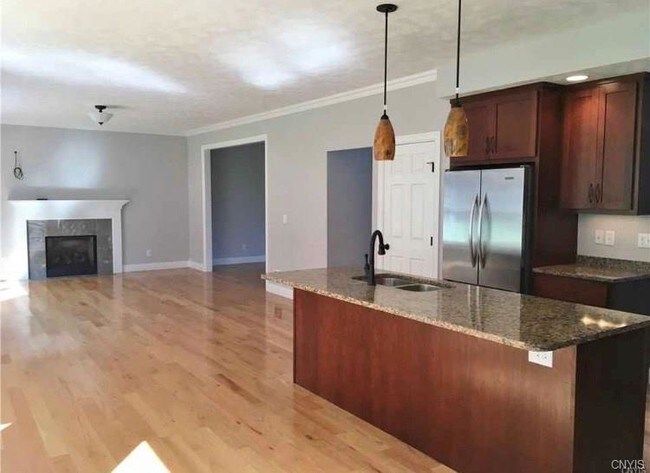 Foto del edificio - 2803 Lake Moraine Rd
