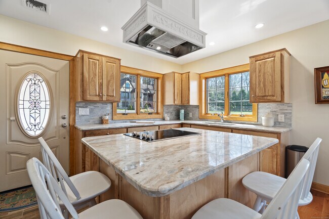 Foto del edificio - 152 Whitehall Ave