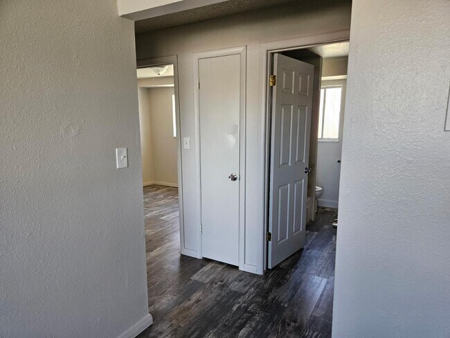 Foto del edificio - 50 S 200 W