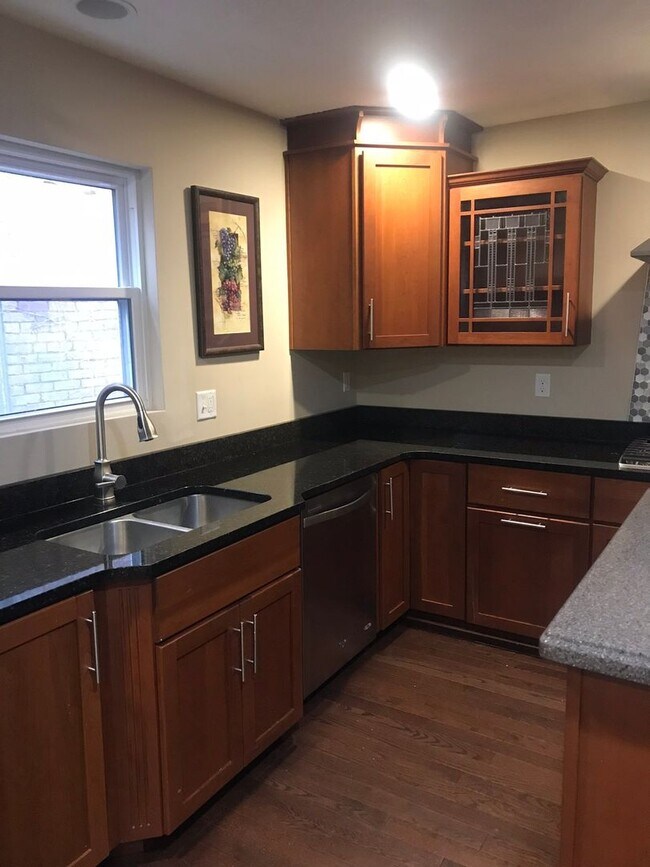 Foto del edificio - Absolutely Stunning Single Family in Bloomfield!