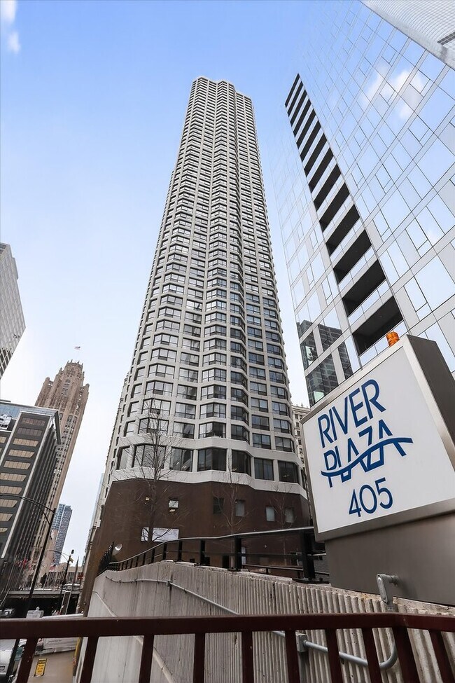 Building Photo - 405 N Wabash Ave