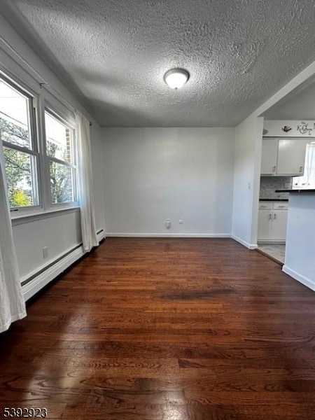 Building Photo - 410 W Munsell Ave