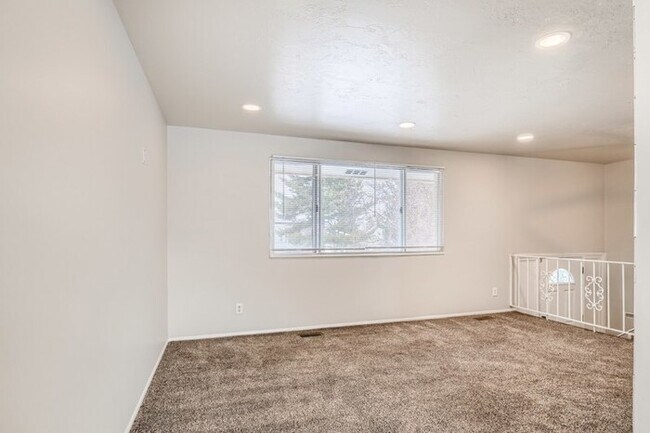 Building Photo - 3467 W 6925 S, West Jordan, UT, 84084