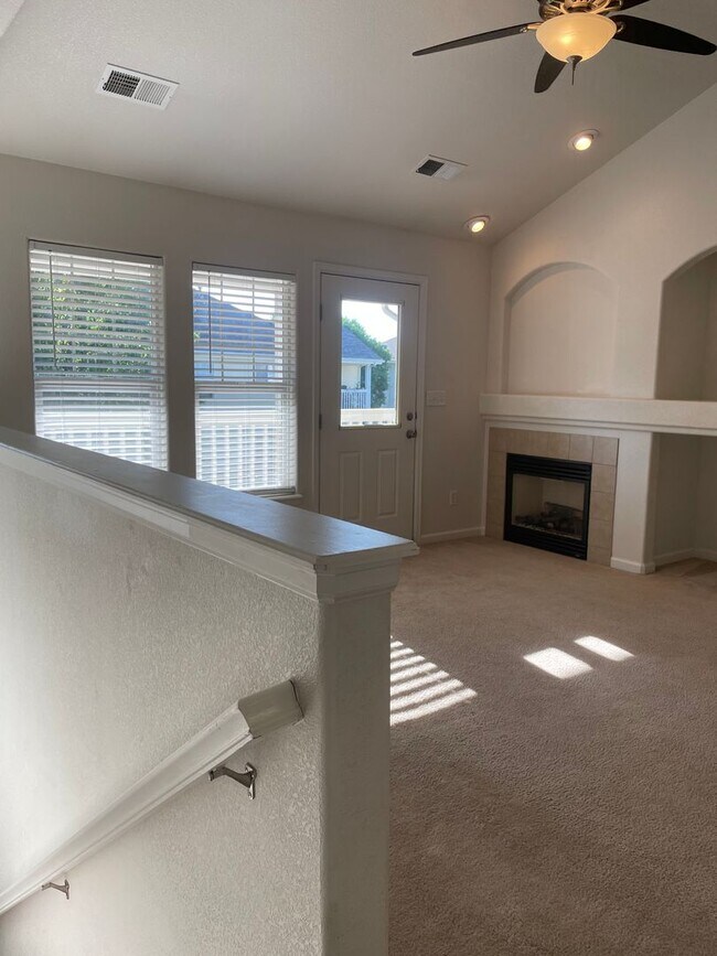 Foto del edificio - 3734 Ponderosa Ct