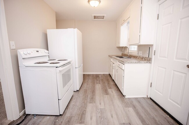 Foto del edificio - 3725 Watson Ave