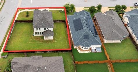 Foto del edificio - 2437 Burberry Ln