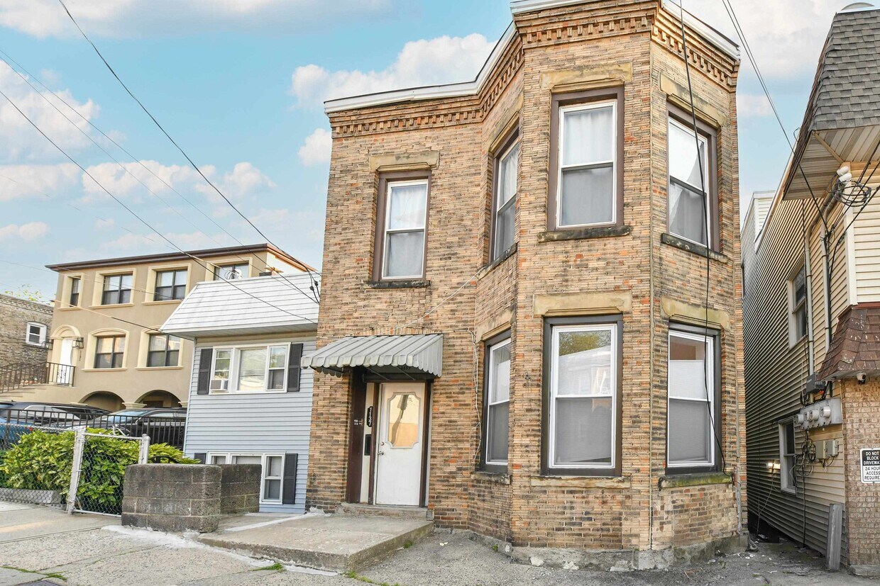 Foto principal - 1137 50th St
