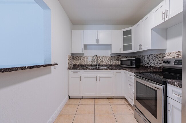 Foto del edificio - 9459 SW 76th St