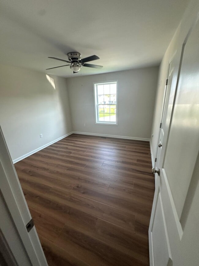 Building Photo - 209 Jensen Way