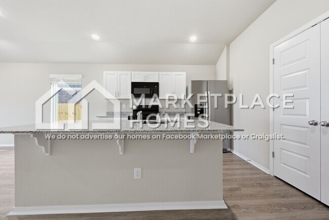 Foto del edificio - 8903 Preston Wood Dr