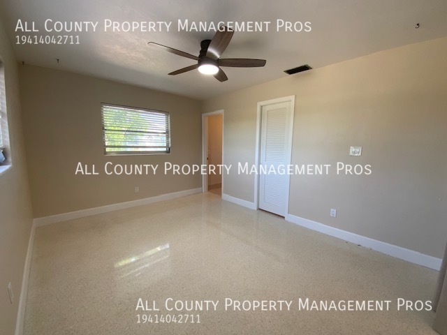 Building Photo - Gorgeous Remodeled Single Family Home, Fre...