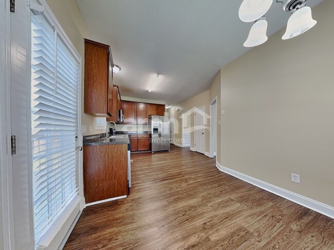 Building Photo - 5721 Rhyne Cove Ln