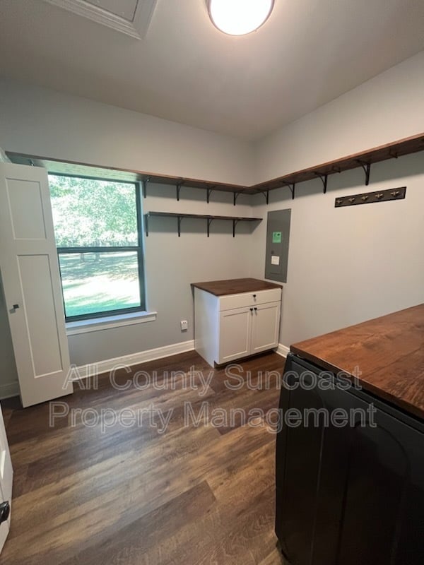 Foto del edificio - 293 Freeman Rd