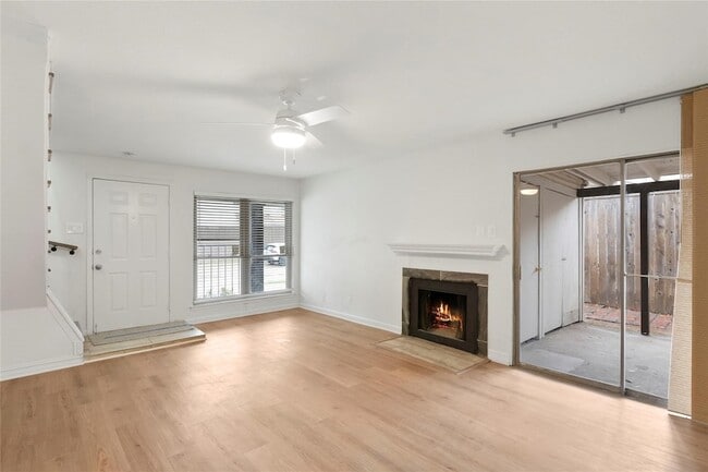 Building Photo - 4930 Windward Passage