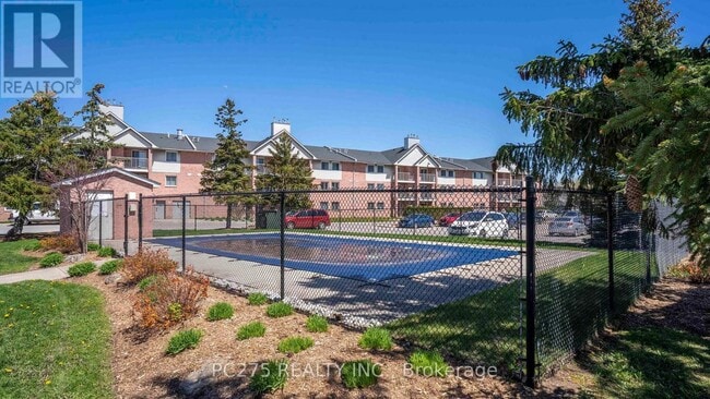 Photo du bâtiment - 144 Conway Dr