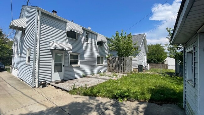 Building Photo - 3 bd house in Parma