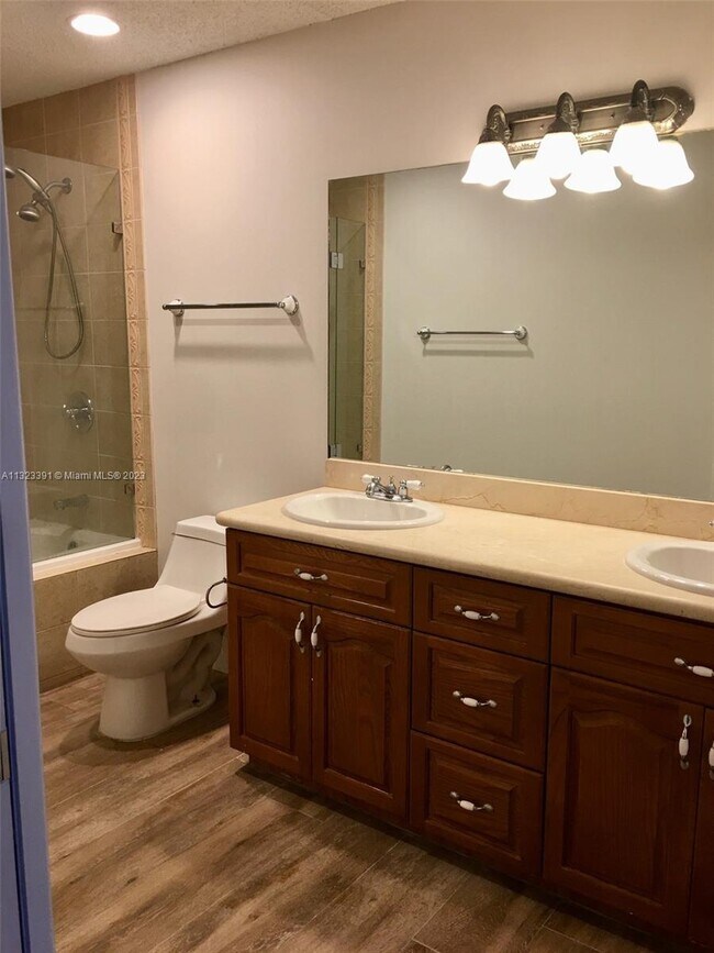 Foto del edificio - 12715 SW 102nd Terrace