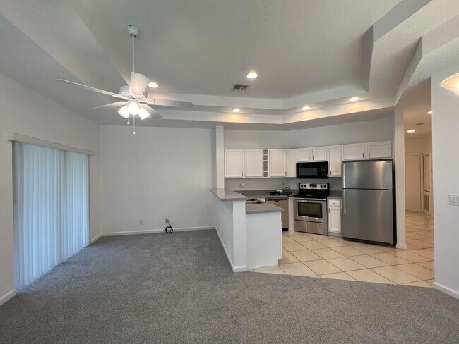 Foto del edificio - 8258 Mulligan Cir