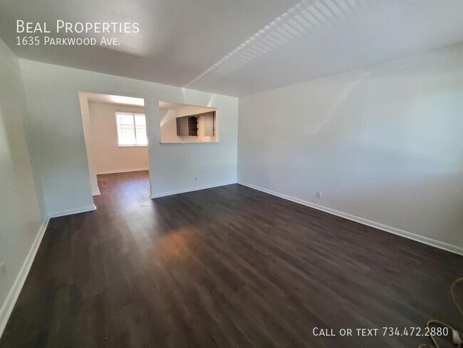 Foto del edificio - 1635 Parkwood Ave
