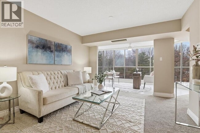 Building Photo - 265 Westcourt Pl