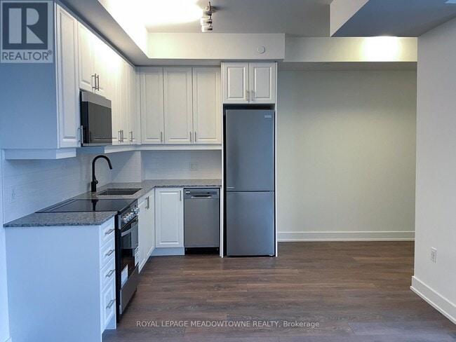 Building Photo - 2343 Khalsa Gate