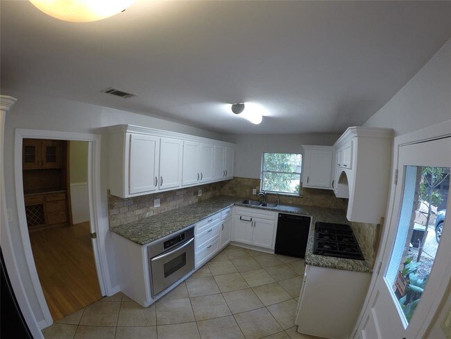 Foto del edificio - 4009 Newshire Dr